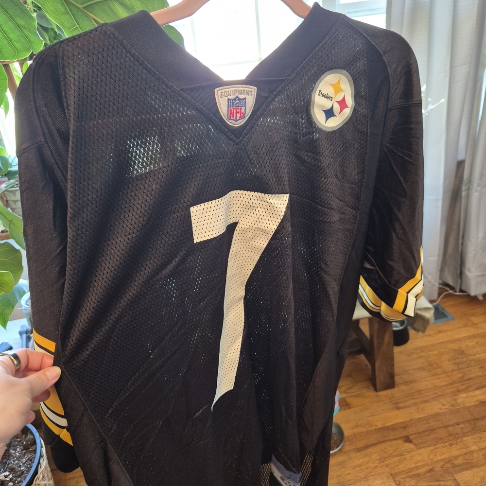 Black NFL Jersey with Number 7
